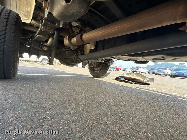 image for item ET1430 2017 Ford F250 Super Duty Crew Cab pickup truck