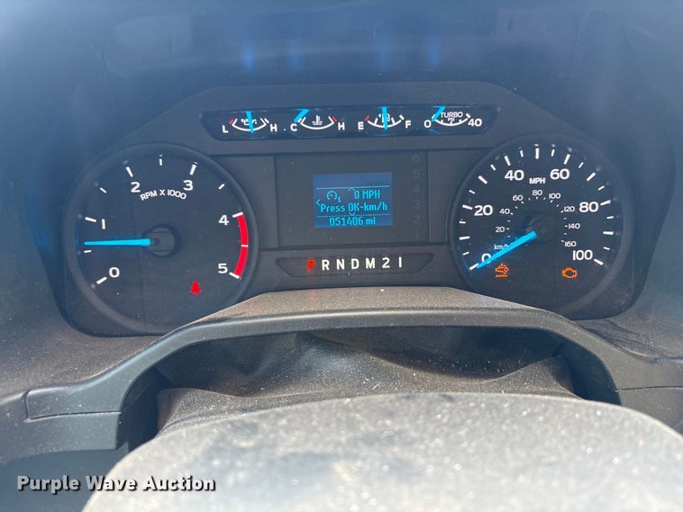 image for item ET1430 2017 Ford F250 Super Duty Crew Cab pickup truck