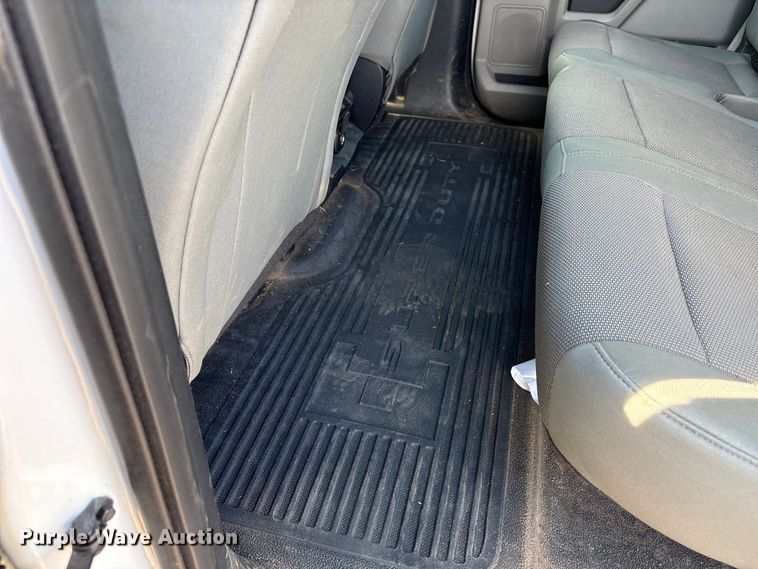 image for item ET1430 2017 Ford F250 Super Duty Crew Cab pickup truck