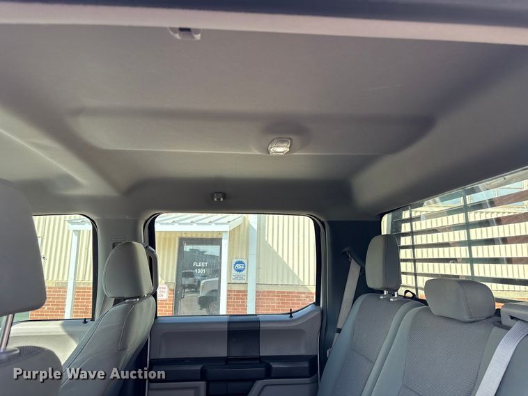 image for item ET1430 2017 Ford F250 Super Duty Crew Cab pickup truck