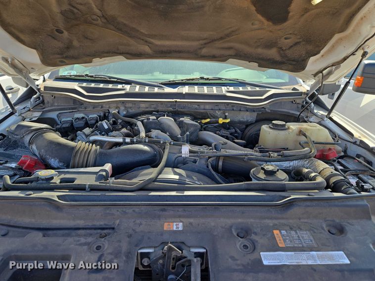 image for item ET1430 2017 Ford F250 Super Duty Crew Cab pickup truck