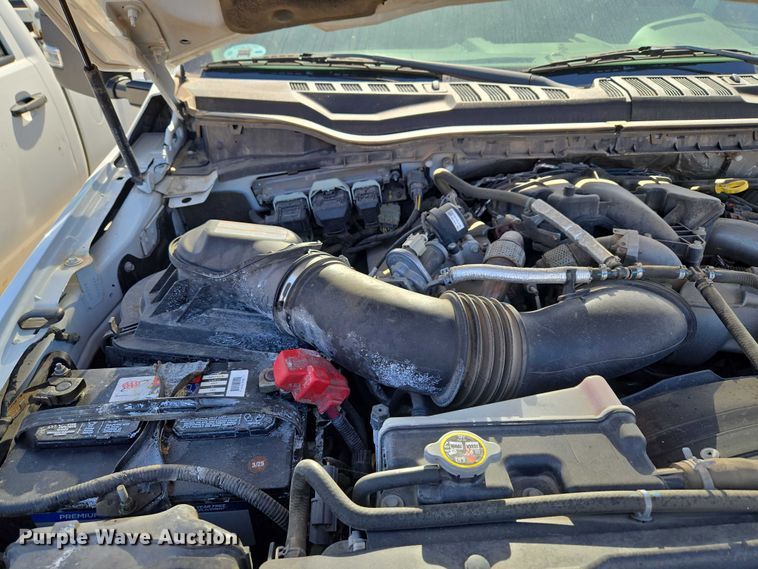 image for item ET1430 2017 Ford F250 Super Duty Crew Cab pickup truck