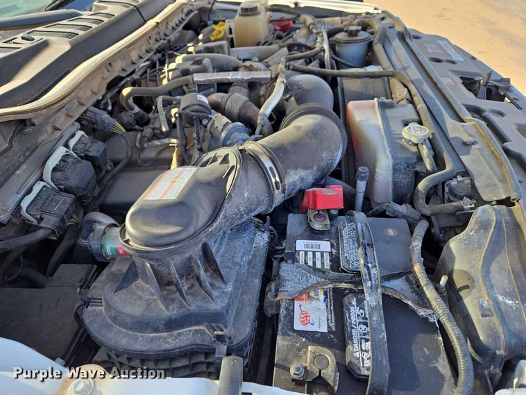 image for item ET1430 2017 Ford F250 Super Duty Crew Cab pickup truck