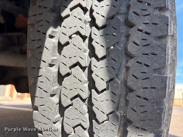 image for item ET1430 2017 Ford F250 Super Duty Crew Cab pickup truck