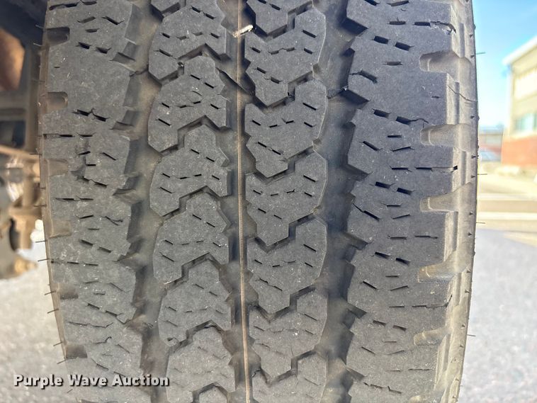 image for item ET1430 2017 Ford F250 Super Duty Crew Cab pickup truck