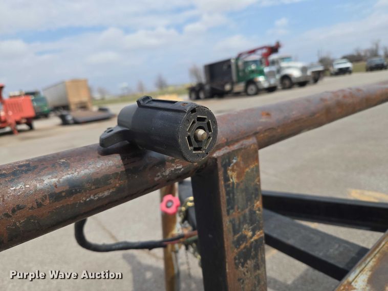 image for item ET1431 2005 Horse Creek utility trailer