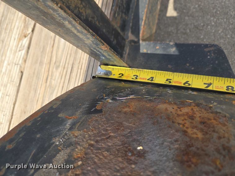 image for item ET1431 2005 Horse Creek utility trailer