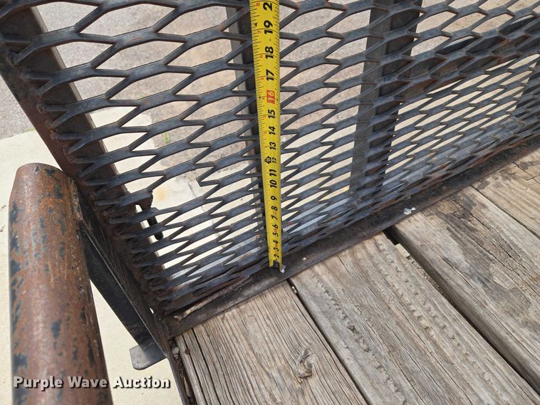 image for item ET1431 2005 Horse Creek utility trailer