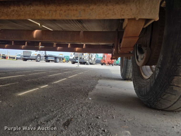 image for item ET1431 2005 Horse Creek utility trailer