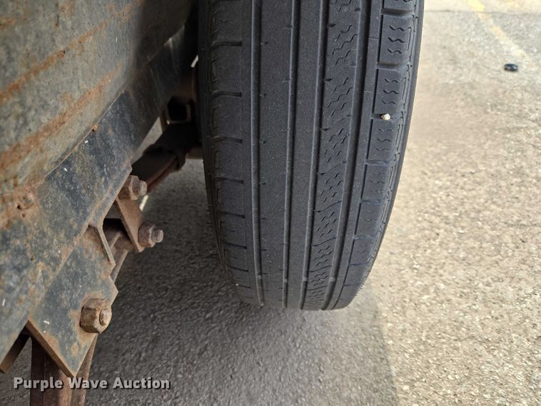 image for item ET1431 2005 Horse Creek utility trailer