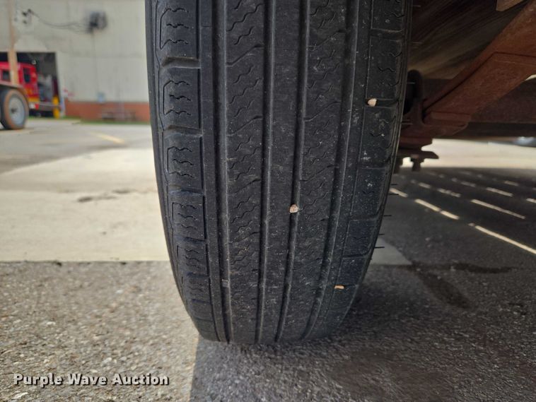 image for item ET1431 2005 Horse Creek utility trailer