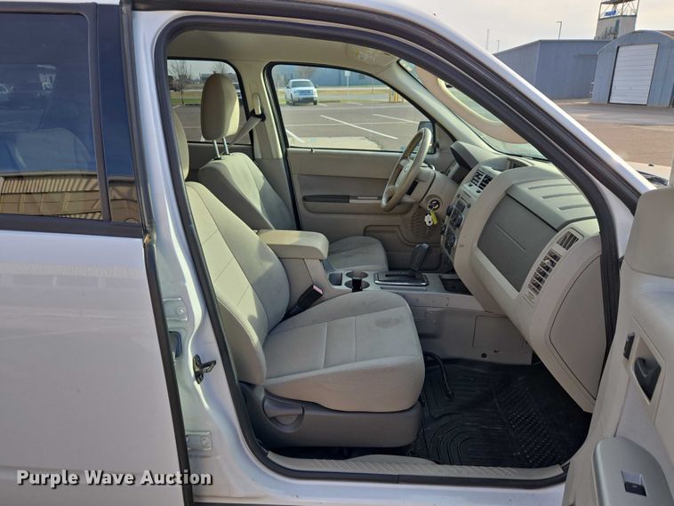 image for item ET1432 2012 Ford Escape XLT SUV