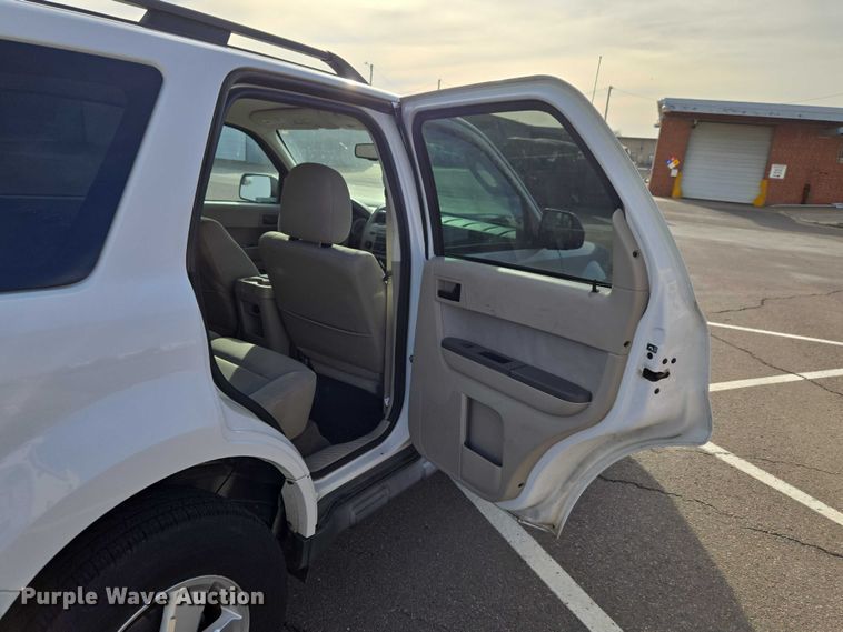 image for item ET1432 2012 Ford Escape XLT SUV