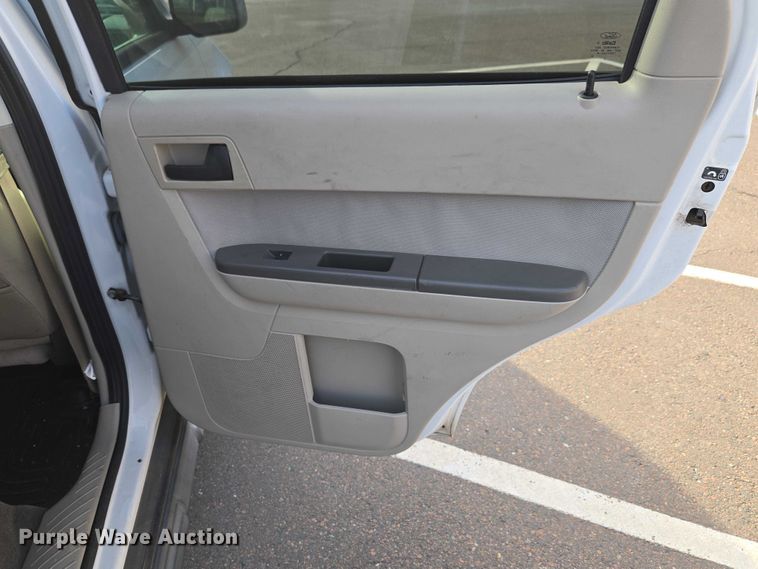 image for item ET1432 2012 Ford Escape XLT SUV