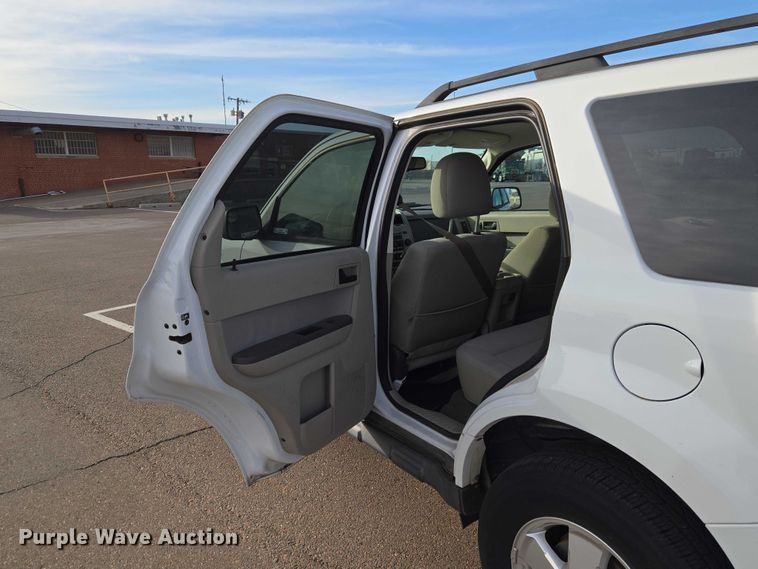 image for item ET1432 2012 Ford Escape XLT SUV