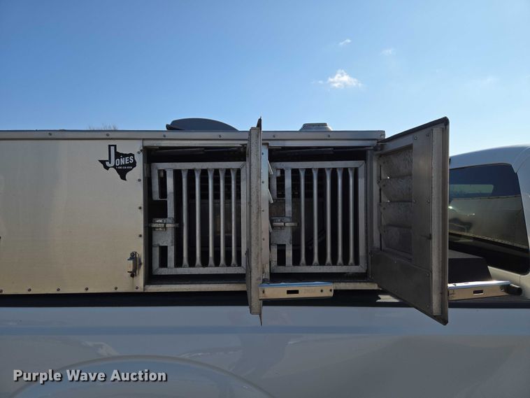 image for item ET1433 2014 Ford F250 Super Duty Crew Cab pickup truck