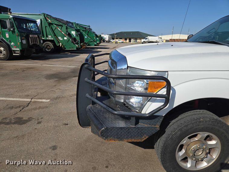 image for item ET1433 2014 Ford F250 Super Duty Crew Cab pickup truck