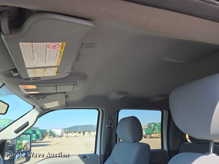 image for item ET1433 2014 Ford F250 Super Duty Crew Cab pickup truck