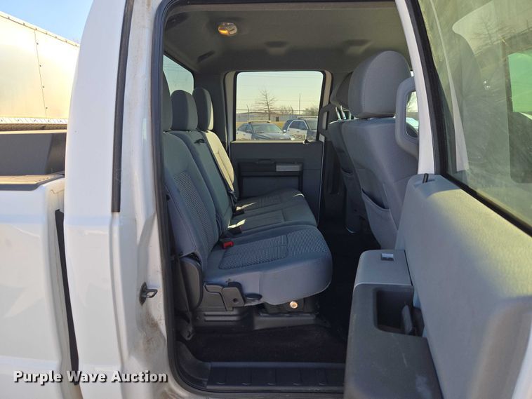 image for item ET1433 2014 Ford F250 Super Duty Crew Cab pickup truck