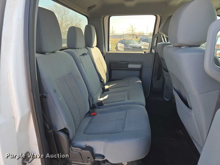 image for item ET1433 2014 Ford F250 Super Duty Crew Cab pickup truck