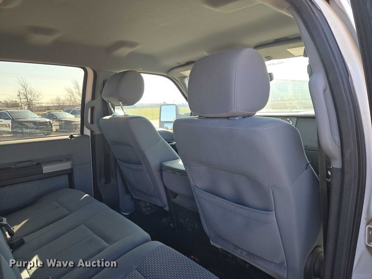 image for item ET1433 2014 Ford F250 Super Duty Crew Cab pickup truck