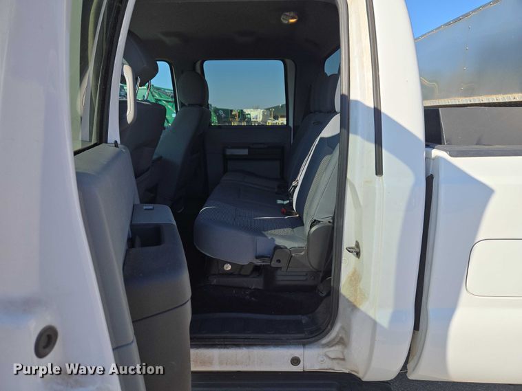 image for item ET1433 2014 Ford F250 Super Duty Crew Cab pickup truck