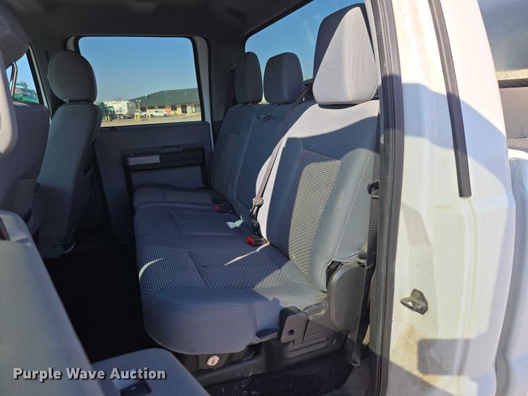 image for item ET1433 2014 Ford F250 Super Duty Crew Cab pickup truck