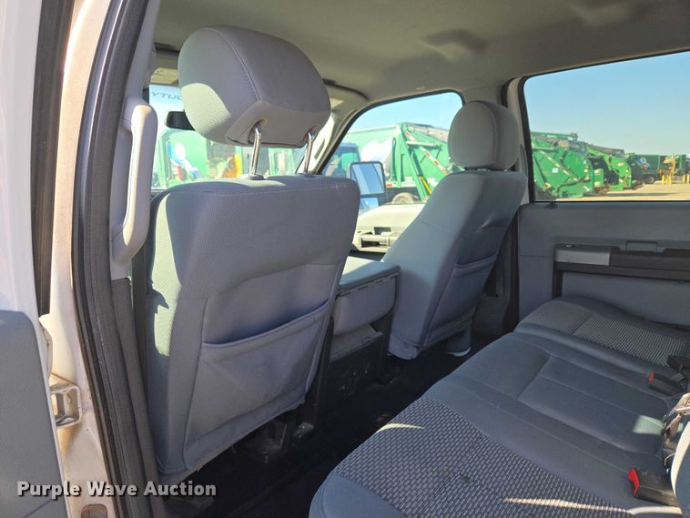 image for item ET1433 2014 Ford F250 Super Duty Crew Cab pickup truck