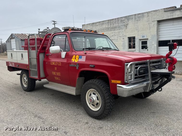 image for item ET1664 1985 Chevrolet Custom Deluxe 30 brush fire truck