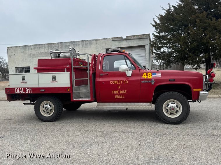 image for item ET1664 1985 Chevrolet Custom Deluxe 30 brush fire truck
