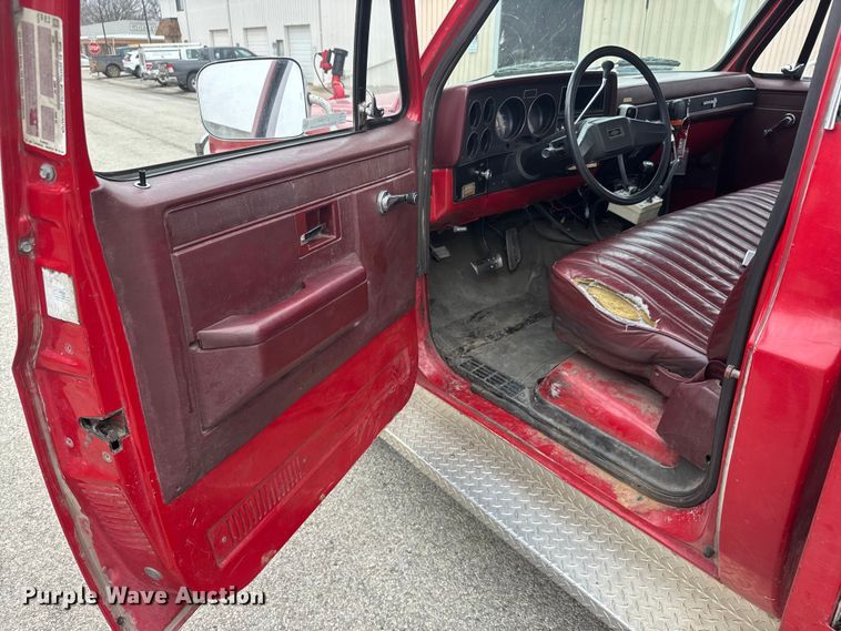 image for item ET1664 1985 Chevrolet Custom Deluxe 30 brush fire truck