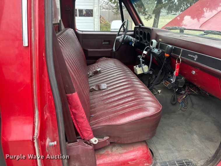 image for item ET1664 1985 Chevrolet Custom Deluxe 30 brush fire truck