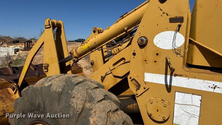 image for item ET1676 1984 FiatAllis FR15 wheel loader