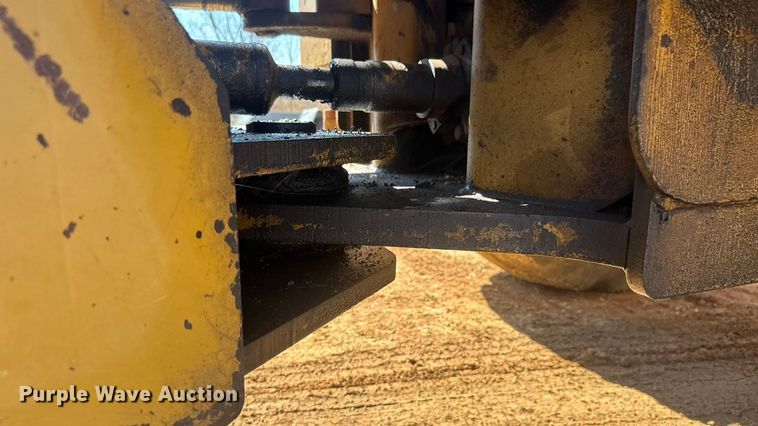 image for item ET1676 1984 FiatAllis FR15 wheel loader