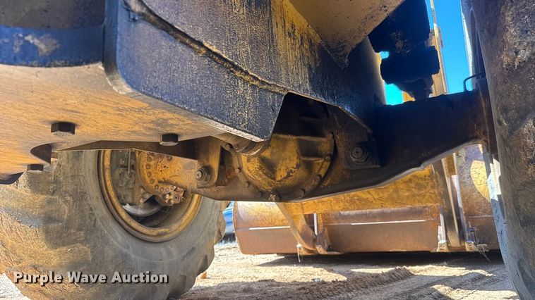 image for item ET1676 1984 FiatAllis FR15 wheel loader