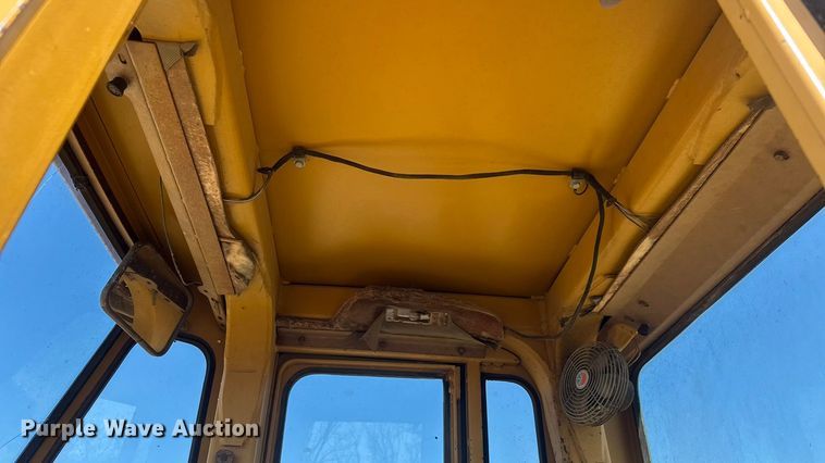 image for item ET1676 1984 FiatAllis FR15 wheel loader