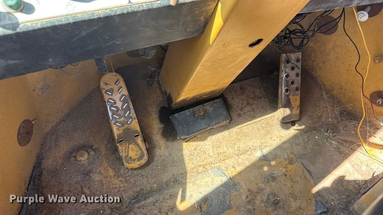 image for item ET1676 1984 FiatAllis FR15 wheel loader