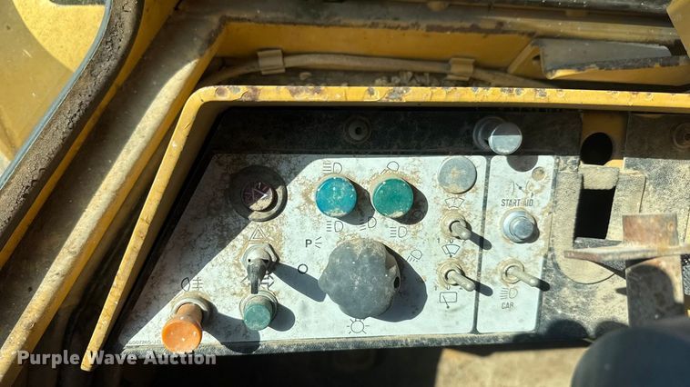 image for item ET1676 1984 FiatAllis FR15 wheel loader