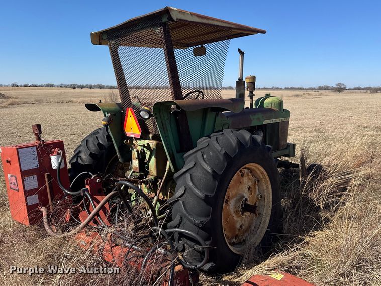 image for item ET1677 John Deere 4010 tractor