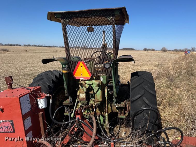 image for item ET1677 John Deere 4010 tractor