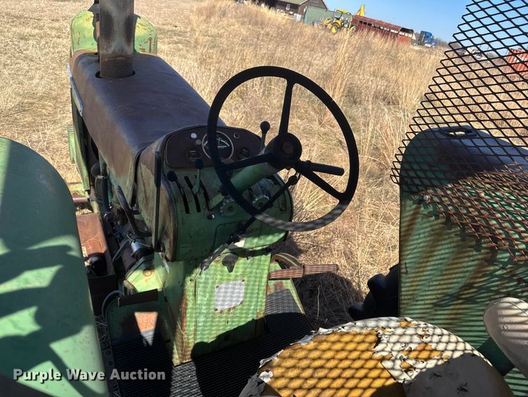 image for item ET1677 John Deere 4010 tractor