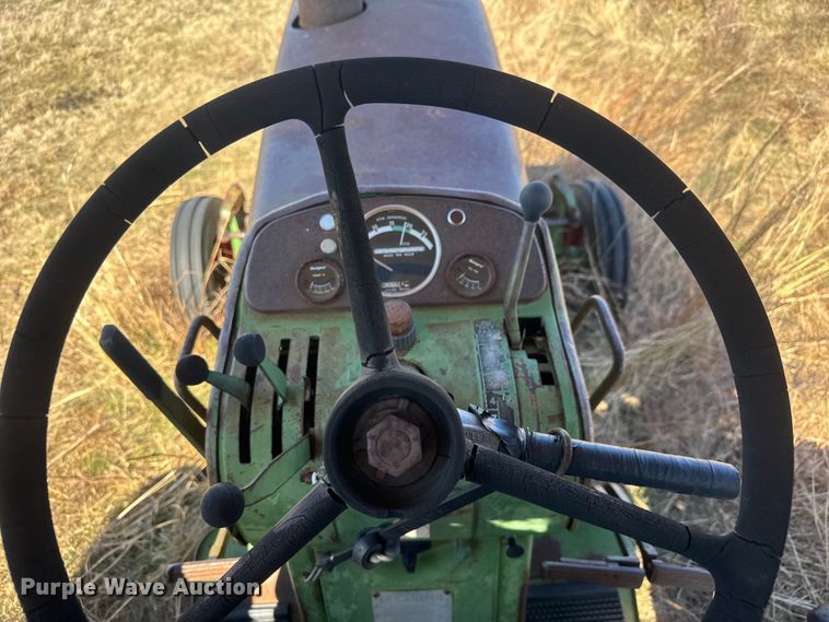 image for item ET1677 John Deere 4010 tractor