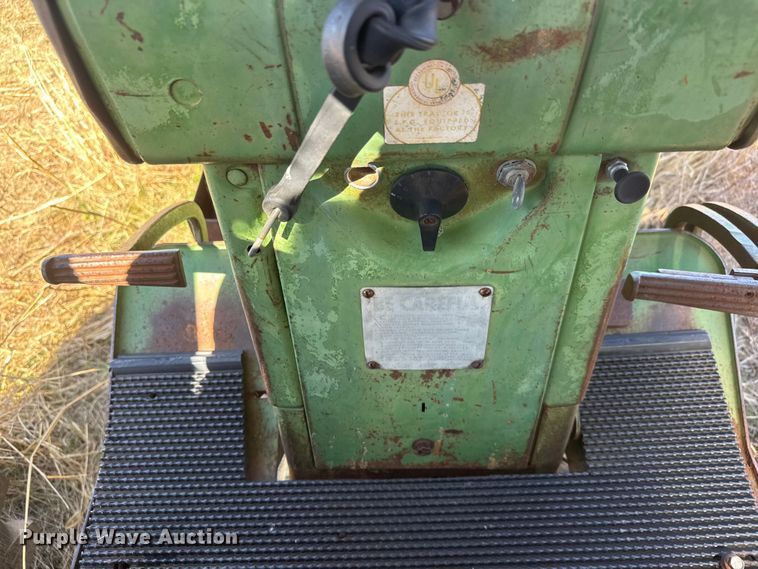 image for item ET1677 John Deere 4010 tractor