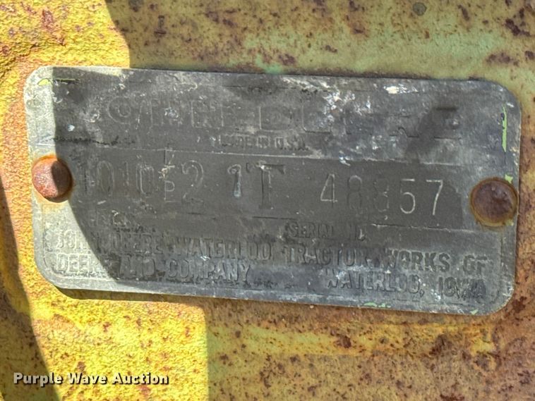 image for item ET1677 John Deere 4010 tractor