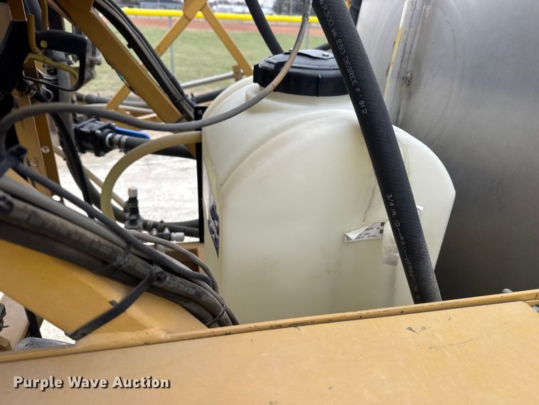 image for item ET1685 1995 Ford F450 Super Duty sprayer