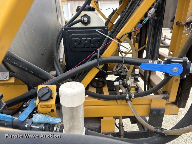 image for item ET1685 1995 Ford F450 Super Duty sprayer