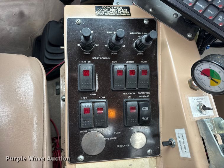 image for item ET1685 1995 Ford F450 Super Duty sprayer