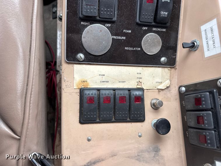 image for item ET1685 1995 Ford F450 Super Duty sprayer