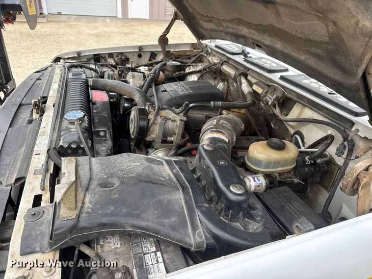 image for item ET1685 1995 Ford F450 Super Duty sprayer