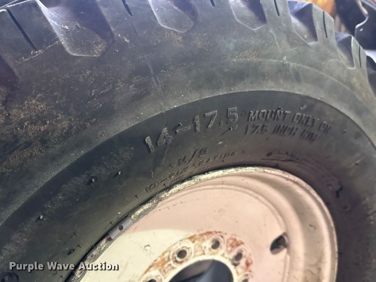 image for item ET1685 1995 Ford F450 Super Duty sprayer